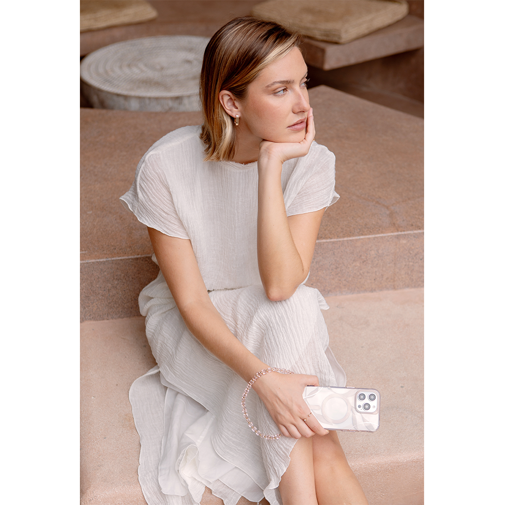 Ốp Iphone 16 Pro UNIQ COEHL VERDURE